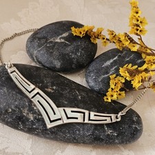 Collier motif grec d'occasion  Le Luc