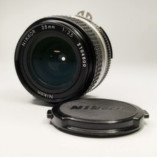 Near mint nikon d'occasion  Expédié en Belgium