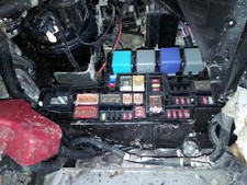 UNIDADE DE CAIXA DE FUSÍVEIS / 1654350 PARA TOYOTA HILUX KUN comprar usado UNIDADE DE CAIXA DE FUSÍVEIS / 1654350 PARA TOYOTA HILUX KUN comprar usado  Enviando para Brazil