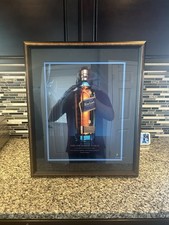 Quadro emoldurado de madeira Johnnie Walker etiqueta azul uísque escocês com tapete, usado comprar usado  Enviando para Brazil