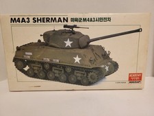 Academy scale m4a3 d'occasion  Expédié en Belgium