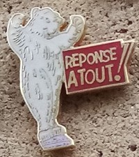 Pin badge reponse d'occasion  Mandelieu-la-Napoule