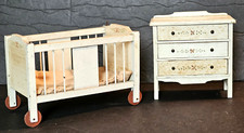 Usado, Antigo 1940's LYNNFIELD Block House casa de bonecas mini berço branco e cômoda comprar usado  Enviando para Brazil