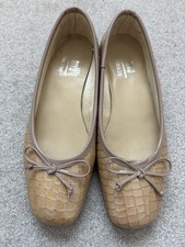 Italian ladies pump for sale  DURHAM