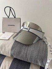 Visière chanel d'occasion  Paris XV