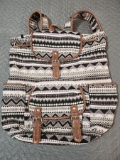 Usado, Mochila Aeropostale de lona estilo boho - Alças, 3 bolsos frontais - Cordão comprar usado  Enviando para Brazil