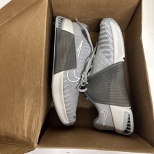 Rozmiar 8,5 - Nike Metcon 9 jasnosmokie szare na sprzedaż  Wysyłka do Poland