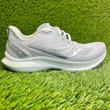 Usado, Tênis de corrida esportivo Saucony Kinvara 12 feminino tamanho 7.5 cinza prata comprar usado Usado, Tênis de corrida esportivo Saucony Kinvara 12 feminino tamanho 7.5 cinza prata comprar usado  Enviando para Brazil