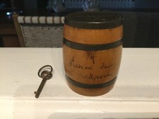 Lovely vintage treen for sale  BASINGSTOKE