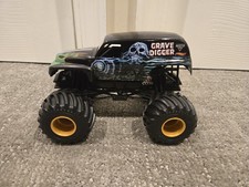 Hot Wheels Monster Jam Grave Digger Die-Cast escala 1:24 preto comprar usado  Enviando para Brazil