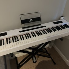 Mustar digital piano for sale  MIDDLESBROUGH