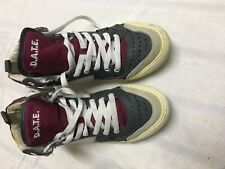 Date scarpe sneackers usato  Cerignola