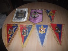 Lot fanions troupes d'occasion  Grans
