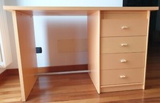 Scrivania legno con usato  Noci