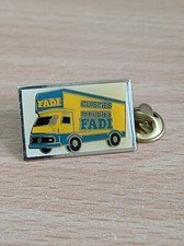 Pin pins lapel d'occasion  Expédié en Belgium