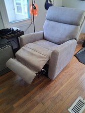 New lift chair for sale  Saint Albans