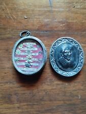 Ancien medaillon reliques d'occasion Ancien medaillon reliques d'occasion  Sainte-Colombe