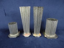 Conjunto de 4 moldes de vela pilar canelado com babados de metal estanho 10", 6", 4 1/2" comprar usado Conjunto de 4 moldes de vela pilar canelado com babados de metal estanho 10", 6", 4 1/2" comprar usado  Enviando para Brazil