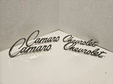 Vintage 1967 "Chevrolet Camaro" Roteiro Cursivo Emblema de Metal 6" de Comprimento comprar usado  Enviando para Brazil