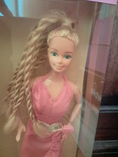 Barbie twirly curls usato  Roccavignale