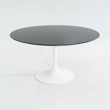 Mesa de jantar 2010s Eero Saarinen Knoll pedestal de tulipa com tampo de madeira ebonizada 54" comprar usado  Enviando para Brazil