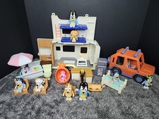 Bluey Ultimate Caravan Adventures Play Set Jeep Camper trailer acampamento com figos comprar usado  Enviando para Brazil