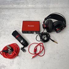 Usado, Focusrite Scarlett Solo Studio 2ª geração pacote de gravação USB com fones de ouvido microfone comprar usado  Enviando para Brazil