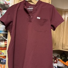 Figs scrub top for sale  Virginia Beach
