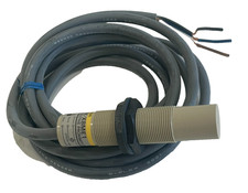 Usado, NOVO INTERRUPTOR DE PROXIIDADE CAPACITIVO OMRON E2K-X8ME1 12-24 VDC E2KX8ME1 comprar usado  Enviando para Brazil