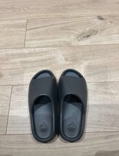 Adidas yeezy slide d'occasion  Boissy-Saint-Léger