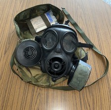 Máscara respiratória de gás S10 - Tamanho 2 - 1988 datada - Com saco e filtros comprar usado  Enviando para Brazil