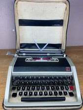 [REPARADO] Máquina de escrever Olivetti Lettera 33 totalmente funcional ultraportátil, usado comprar usado  Enviando para Brazil