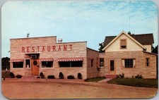 Cartão postal dos anos 1950 Wittenburg, Wisconsin "RADES RESTAURANT & BUS STATION" Hwy 29, usado comprar usado  Enviando para Brazil