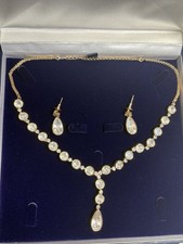 Elegant moissonite set for sale  LONDON