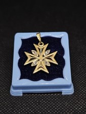 18ct gold pendant for sale  ROMFORD