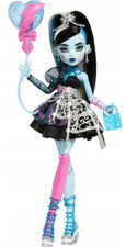 Używany, Monster High Frankie Stein PRZERAŻAJĄCE SŁODKO URODZINY JBG75 na sprzedaż  PL