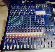 Mixer yamaha 166 usato  Castroreale