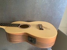 Ukulele thomas baritone d'occasion  Moissy-Cramayel