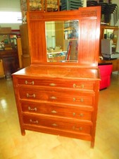 Antico cassettone con usato  Serra de Conti