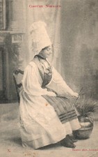 Cpa folklore. costume d'occasion  Gennevilliers