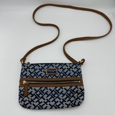 Bolsa tiracolo Tommy Hilfiger azul marinho marrom couro sintético estampa logotipo comprar usado  Enviando para Brazil