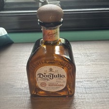 Don Julio 1942 Reposado Tequila garrafa vazia marrom , usado comprar usado Don Julio 1942 Reposado Tequila garrafa vazia marrom , usado comprar usado  Enviando para Brazil
