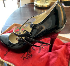 Escarpins christian louboutin d'occasion  Paris XV