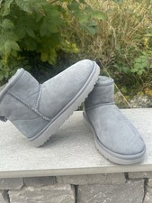 Ugg classic light for sale Ugg classic light for sale  MILNTHORPE