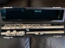 Azumi z2re flute for sale Azumi z2re flute for sale  ABERDEEN