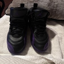 Tênis de basquete Nike Air Jordan 12 retrô preto roxo 151186-057 masculino tamanho 2Y! comprar usado  Enviando para Brazil
