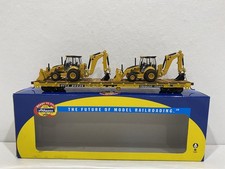 Carro plano Athearn HO personalizado com 2 retroescavadeiras Caterpillar 450E acorrentadas bom! comprar usado  Enviando para Brazil