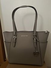 Usado Bolsa Michael Kors Jet Set Cinza Prata Frete Grátis! comprar usado Usado Bolsa Michael Kors Jet Set Cinza Prata Frete Grátis! comprar usado  Enviando para Brazil