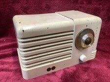 1940s RCA VICTOR “Baby Nipper” AM tubo rádio compacto estilo Deco feito no Canadá comprar usado 1940s RCA VICTOR “Baby Nipper” AM tubo rádio compacto estilo Deco feito no Canadá comprar usado  Enviando para Brazil