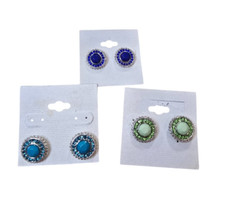Women stud earrings for sale  Lyndhurst